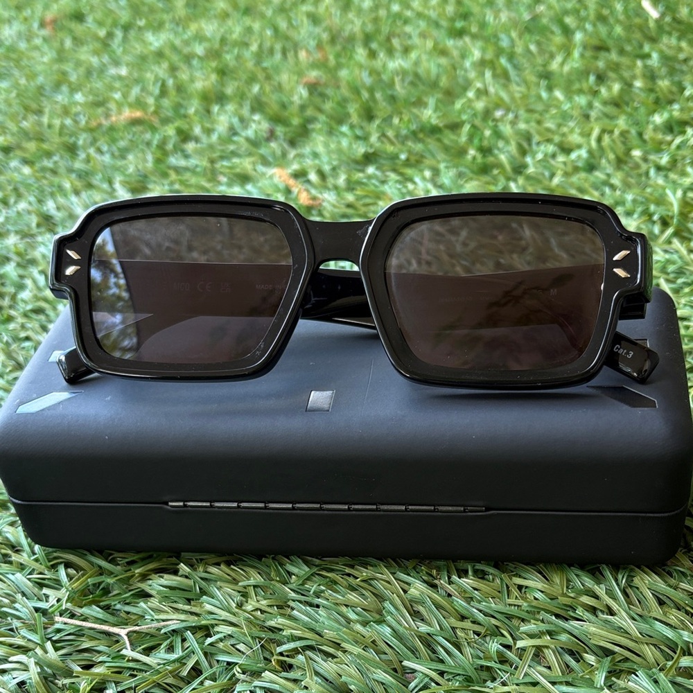 Alexander McQueen MCQ black square sunglasses